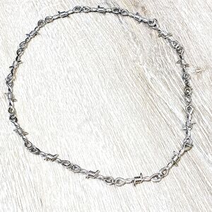 Silver Faux Barbed Wire Necklace